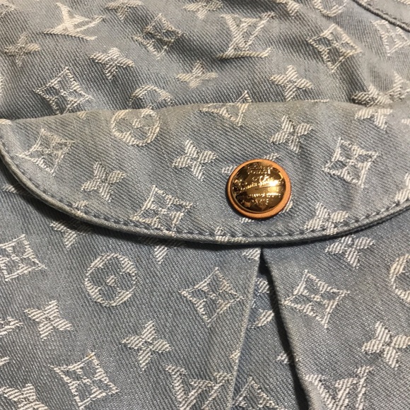 ๐โจ AUTHENTIC โจ๐ DENIM Louis Vuitton XL Denim Hobo Bag RARE - Picture 9 of 16